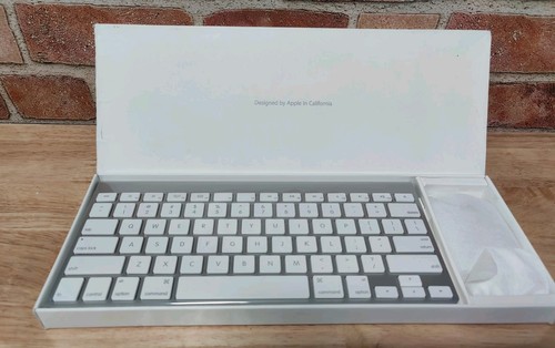 OPEN BOX Apple Bluetooth Keyboard & Magic Mouse Set 602-7761-A - Picture 1 of 8