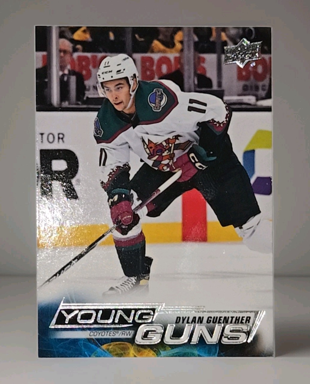 2022-23 Upper Deck Series 2 - Young Guns Dylan Guenther #497 (RC)