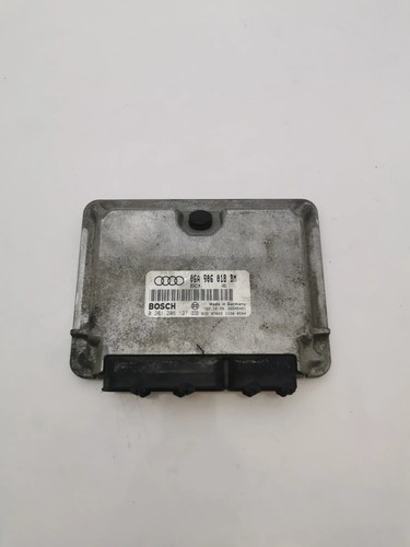 AUDI A3 8L1 Motorsteuergerät ECU 261206127 06A906018BM 1.80 Petrol 10623530