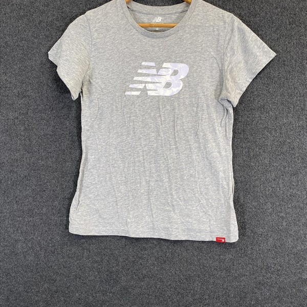 New Balance Shirt Womens M Grey Floral Logo T Shirt Basic Summer Casual Athletic