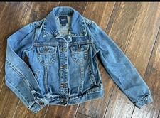 Gap Kids Blue Denim Button Up Jean Jacket Girl  s Sz Medium 8-9yr Trucker Y2K