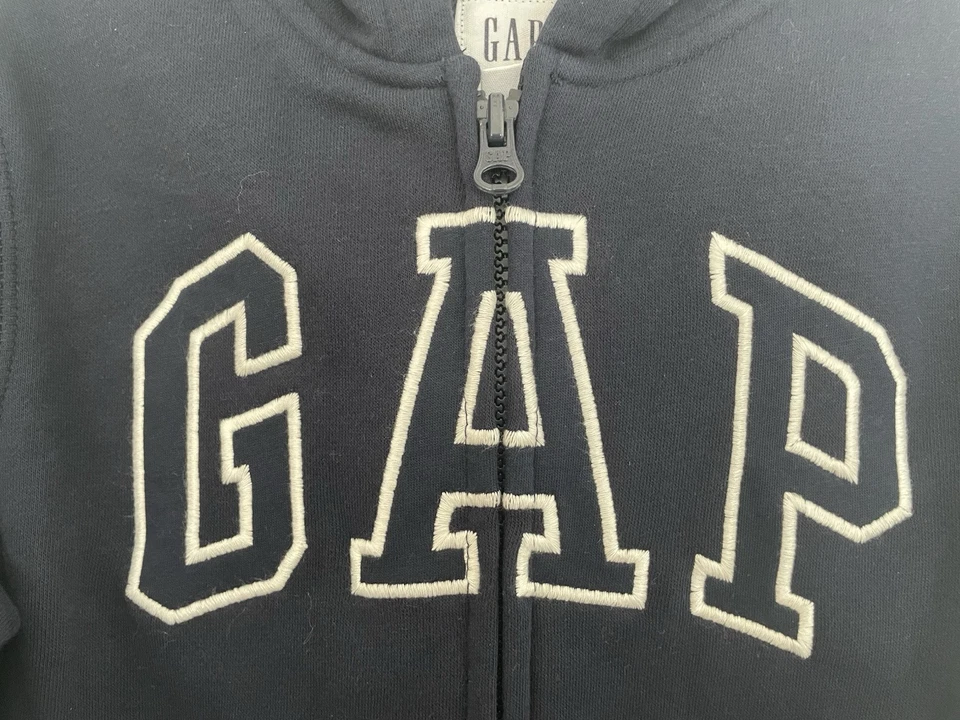 Gap Niño Niño Niña Logo Bordado Azul Sólido Acogedor Polar Cremallera Completa Sudadera con Capucha Azul Marino S Foto 3 de 4