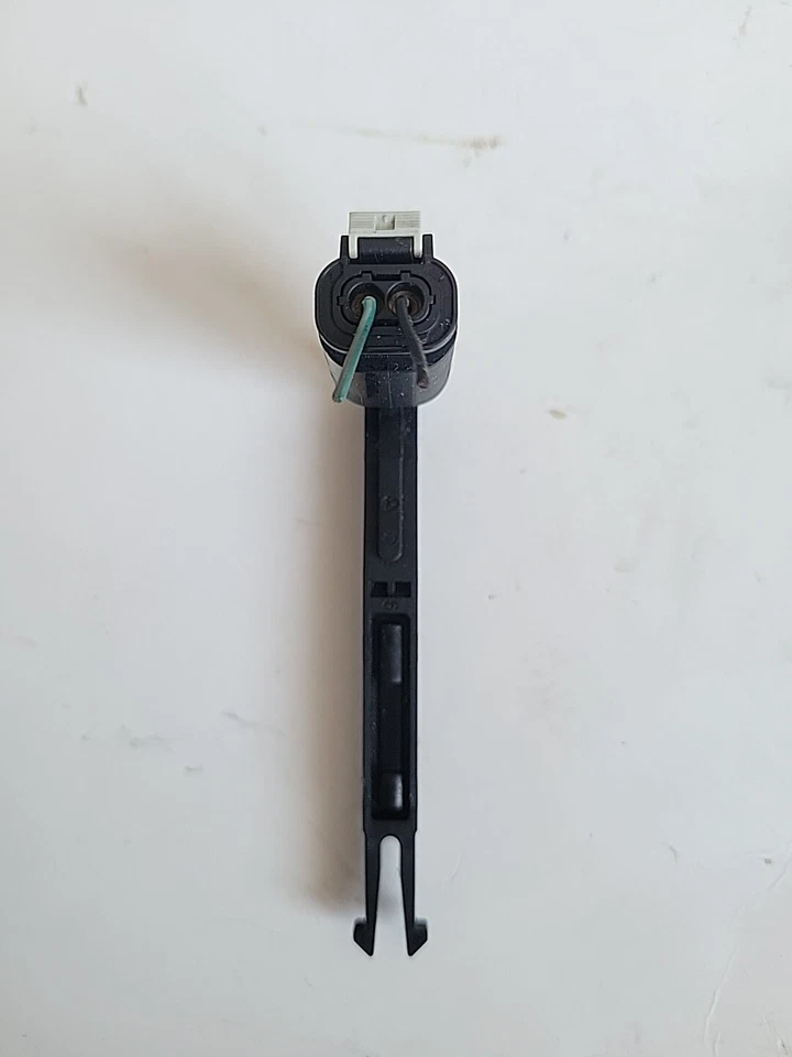 Chevy Blazer 2019-2023 2,0 L tracción delantera líquido de frenos palanca indicador sensor de control OEM Foto 3 de 4