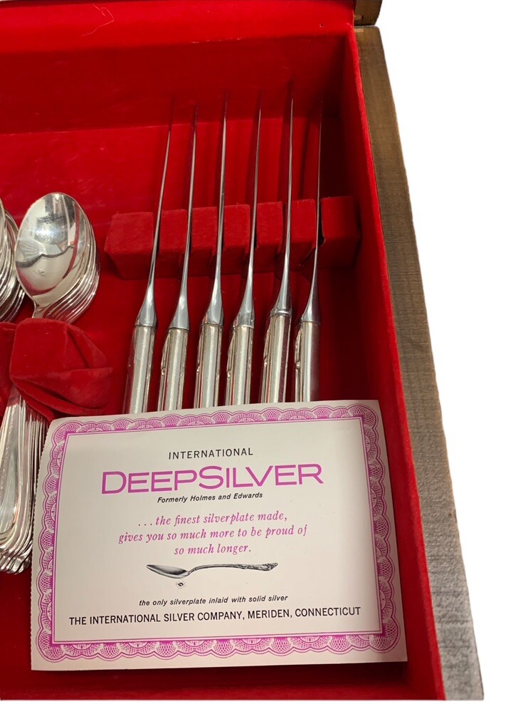 International Deep Silver flatware set 88 pcs + case | eBay