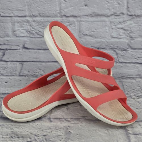 Crocs Swiftwater Sandal Coral Women Sz 7 Comfort Walk Beach Outdoor Water Sandal