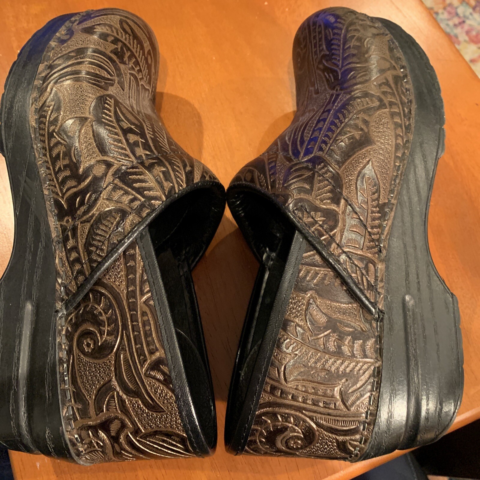 dansko 38 clogs professional EUC - image 9