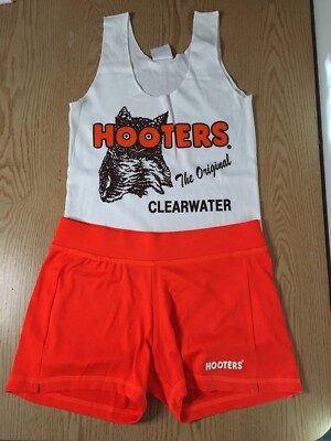 New Hooters Girl🦉 Uniform Tank & Shorts Clearwater Florida