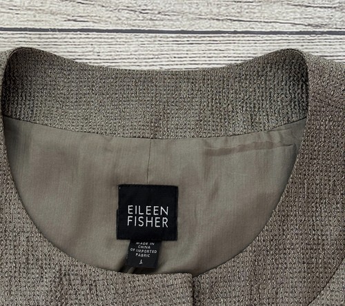 EILEEN FISHER Sz Large Silver 100% Silk Textured Snap Button 3/4 Sleeve Jacket - Picture 7 of 7