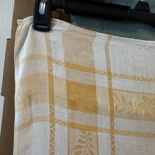 VTG Harvest Gold Jacquard Damask Border White Tablecloth 51”x51” - Picture 2 of 6