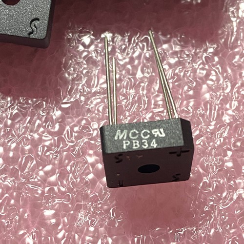 Lot of 33 MCC PB34 Bridge Rectifier Diode - New - Picture 2 of 2