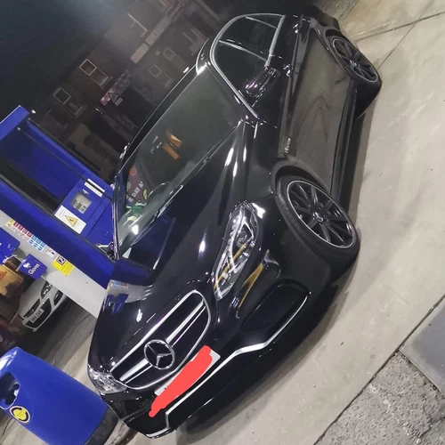 Mercedes E63 AMG 5.5 V8 2013/63 - Picture 1 of 2
