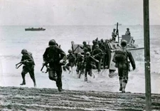 WORLD WAR II GLOSSY POSTER PICTURE PHOTO BANNER PRINT battle soldiers ww2 6769