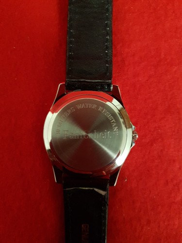 Vintage Fahrenheit Wrist Watch, 30m Water Resistant, Genuine Leather, in Box - Picture 7 of 8