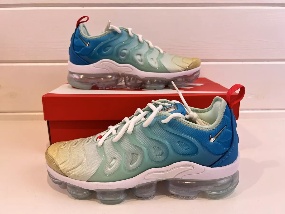 Nike Women's Air VaporMax Plus Mint Foam Laser Blue, 8.5