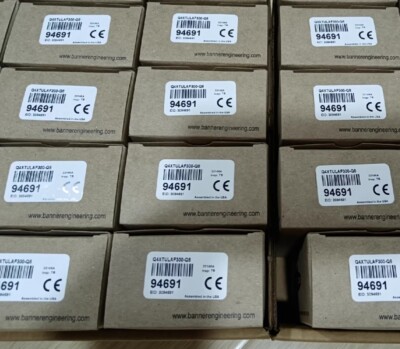 BANNER 94691 Q4XTULAF300-Q8 Laser Ranging Sensor