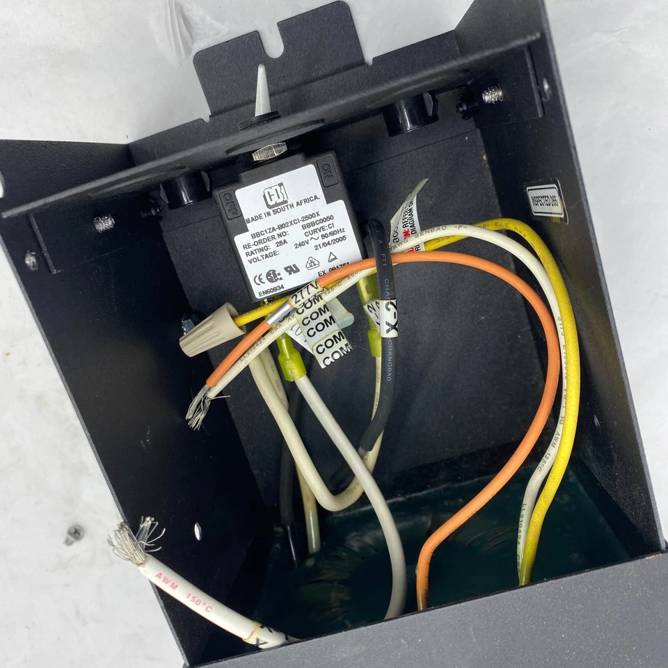 MDL LOW VOLTAGE POWER CONTROL CONSOLE LVT-300-277V CONSERVATION 300VA 277V 🎯 - Image 4 of 4