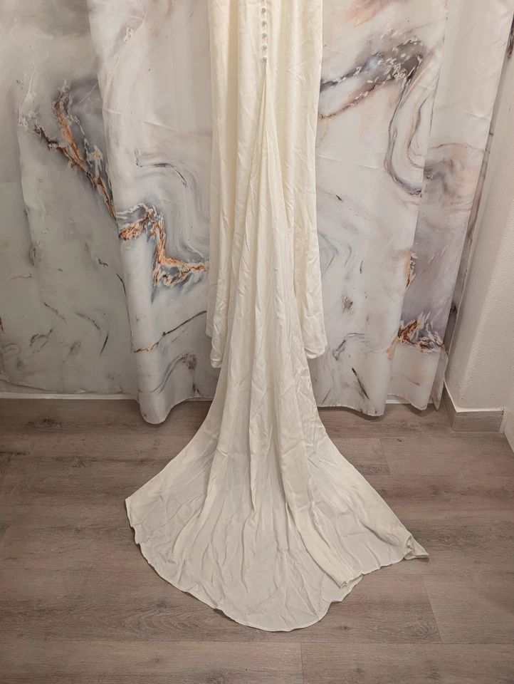 $2200 Martina Liana Town And Country Vestido de Novia Vestido de Novia Sirena Moderno Foto 3 de 4