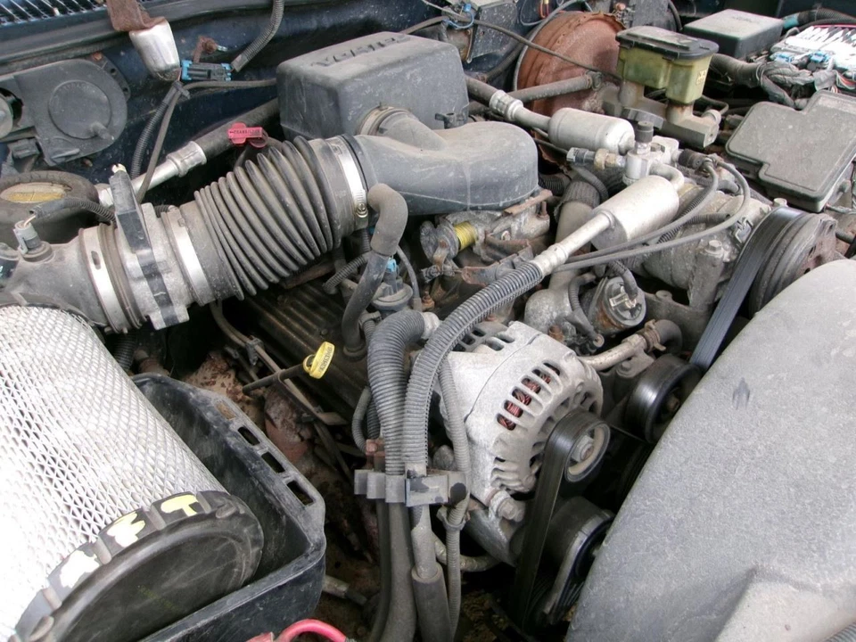 Engine 5.7L VIN R 8th Digit Gasoline Fits 96-00 CHEVROLET 2500 PICKUP 2164859 Foto 4 de 4