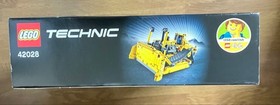 LEGO Technic Bulldozer 42028 Construction Vehicle Unopened