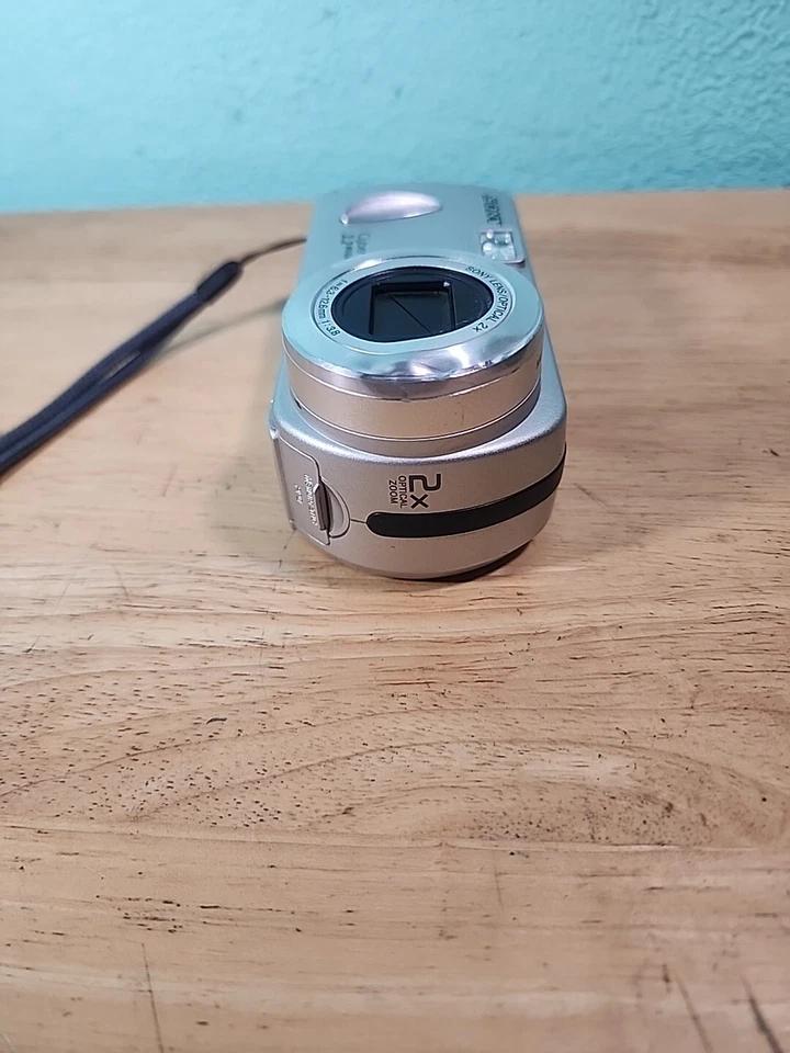 Цифровая камера Sony Cyber-shot DSC-P52 3,2 Мп только на запчасти - Изображение 4 из 4