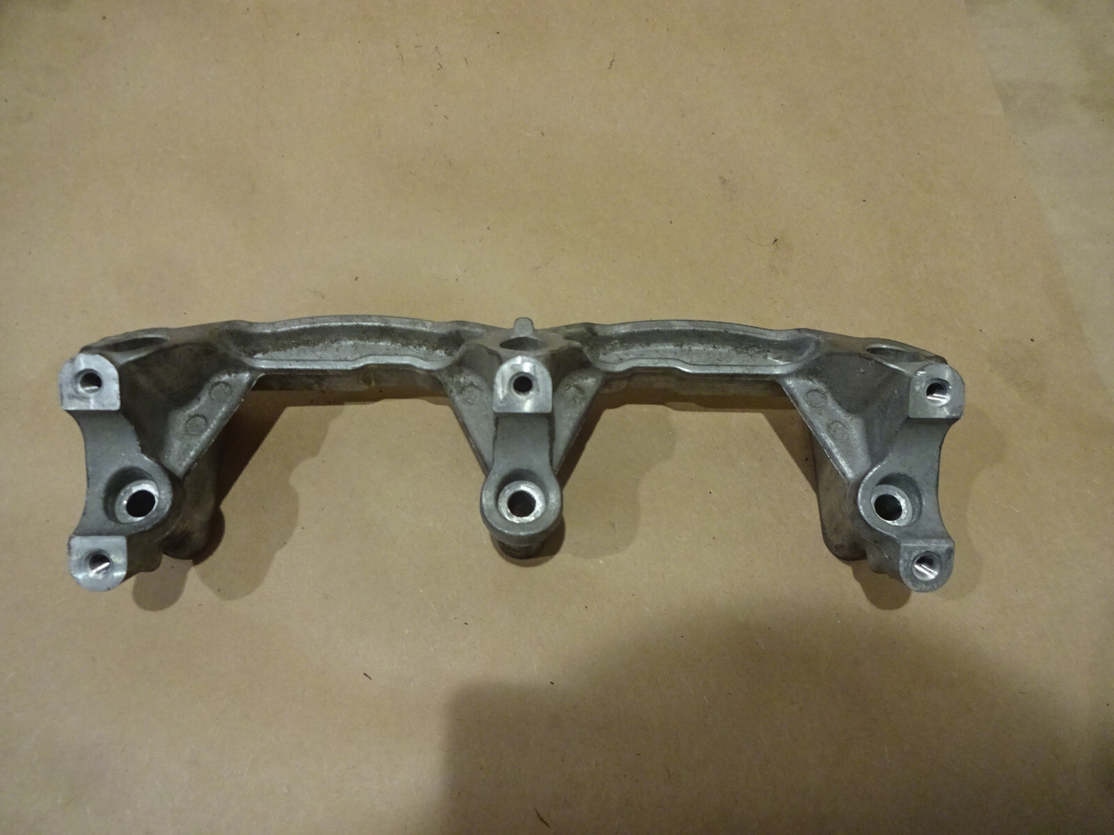 Ferrari 458,California - Fuel Rail Mounting Bracket -P/N 239946