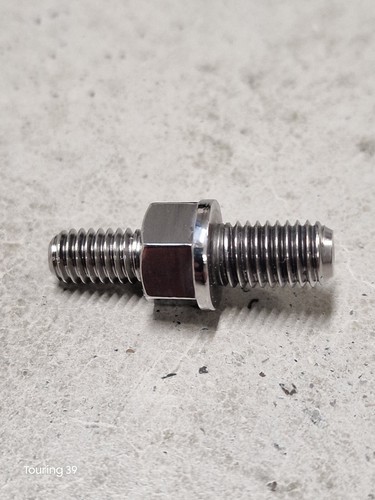 Original BMW Stiftschraube M50 M52  M52TÜ M54 E34 E36 E38 E39 E46 11121718856