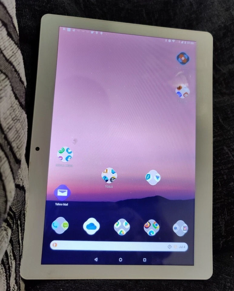 Padgene - 10.1" Android Tablet - 2gb Ram - 32gb Storage - Dual Sim - Quad Core - Image 4 of 4