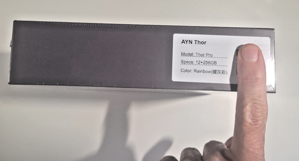 IN STOCK - AYN Thor Pro 12+256GB Rainbow NEW / SEALED - Fast