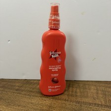Johnson's Kids NO MORE TANGLES Detangling Spray Sun Ripened Strawberry 10 Oz Cl