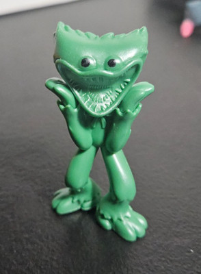HUGGY WUGGY METALLIC GREEN FIGURE. 2022 ENCHANTED MOB, POPPY PLAYTIME/ PHATMOJO