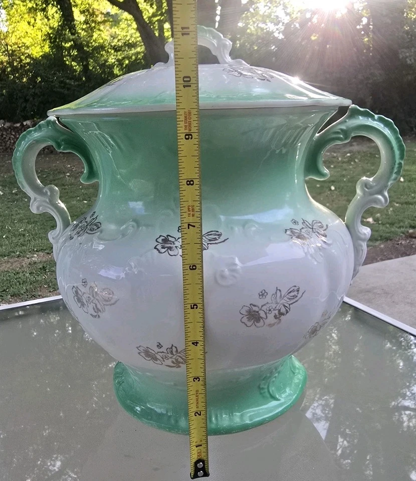 Antique Homer Laughlin 8 Pc Toilet Set In Wyoming Pattern W/Gold Floral Accents - Image 4 of 4