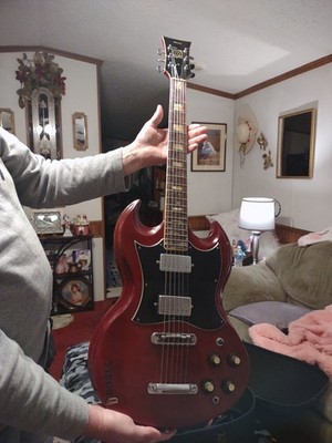 Stud Ampeg GE100 Elextric Guitar