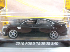 GREENLIGHT SE - COUNTY ROADS - 2010 FORD TAURUS SHO (BLACK) - 1/64 DIECAST
