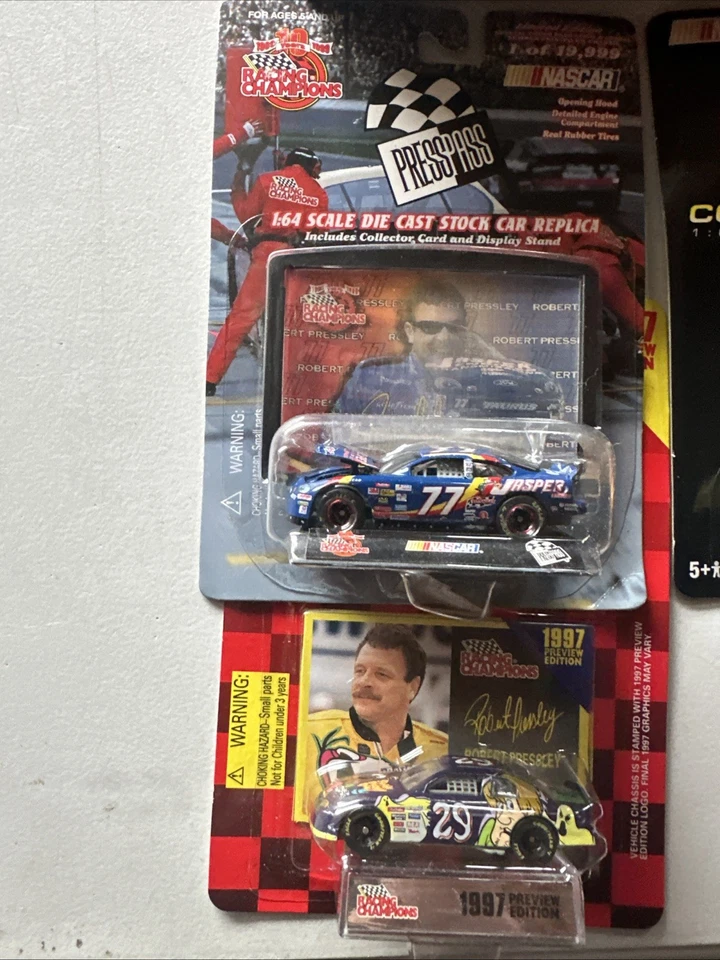 ROBERT PRESSLEY 1/64 Colección 3 Camiones 5 1/64 Racing Champions Equipo Calibre Foto 3 de 4