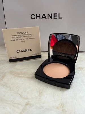 CHANEL Les Beiges Healthy Glow Sheer Powder SPF 15 — Shade N°20 — 12g / 0.42 NIB - image 1 of 4