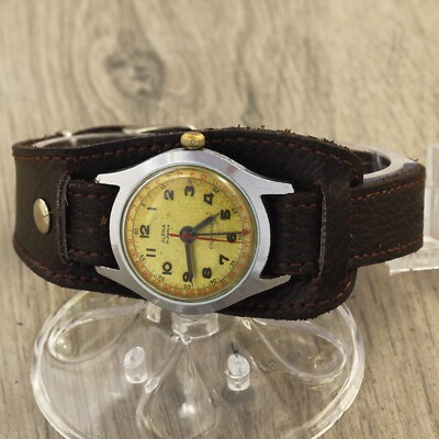 1950's vintage Alpha calendar Swiss made wristwatch pointer date Louvic watch in