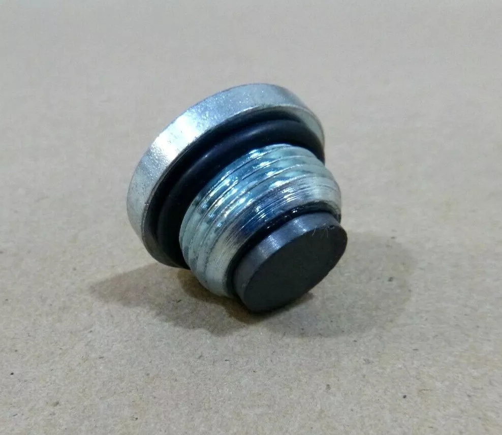 Axle Tech M20 - 1.5 Heavy Duty Magnetic Drain Plug W/ O-Ring 