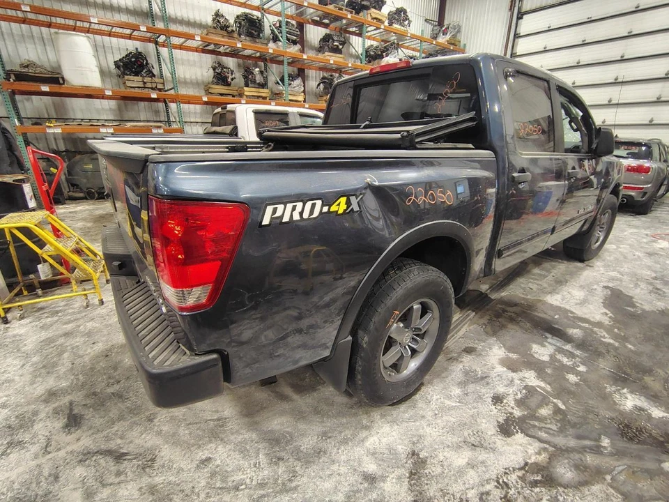 10 - 15 NISSAN TITAN Alternator E856413 - Image 4 of 4