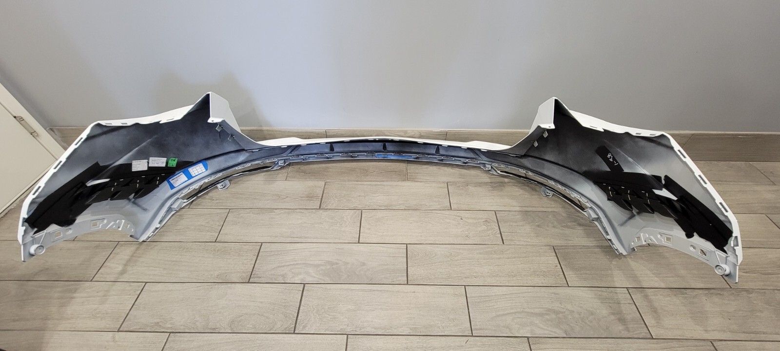 LAMBORGHINI URUS REAR BUMPER OEM 4ML807511CGRU