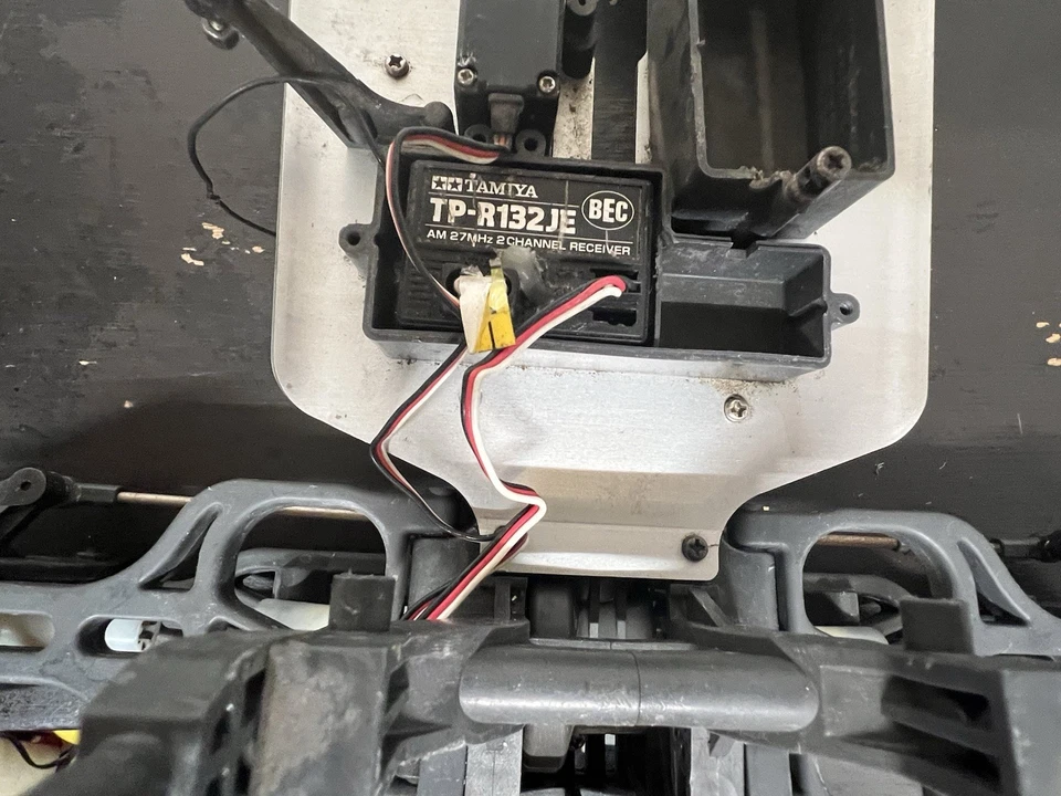 Tamiya TNX 3.0 Roller Slider Chassis Rc Truck Parts/Project - Image 3 of 4