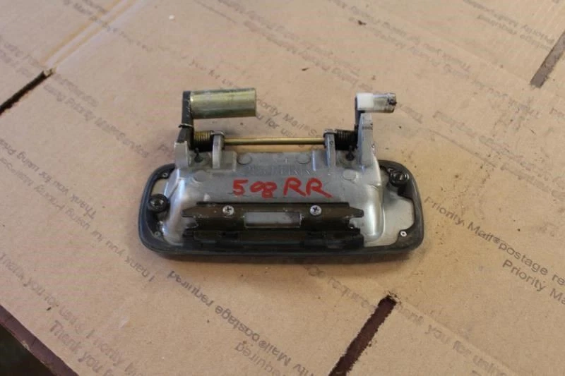 2000 LEXUS LS400 RIGHT PASSENGER SIDE REAR DOOR HANDLE GOLD PAINT 4P7 - Image 2 of 4