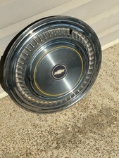 One 1975-1991 Chevrolet Pickup Blazer Suburban Van 3129a 15 Hubcap Wheel Cover