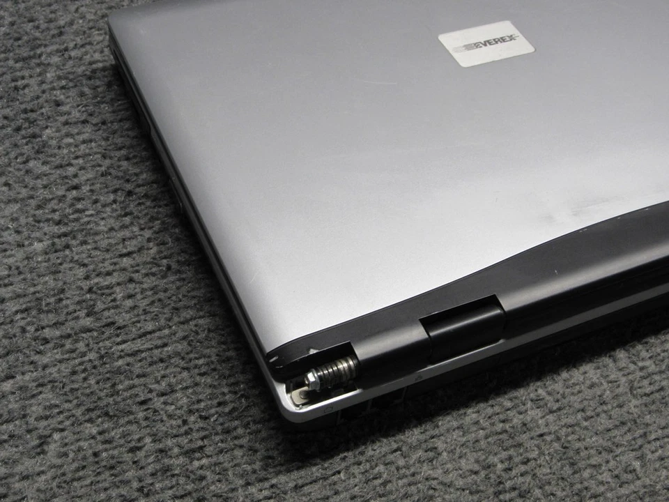 Portátil Everex StepNote SA2052T 12,1" Intel Core Duo T2050 1,6 GHz 1 GB RAM *SIN HD* Foto 4 de 4