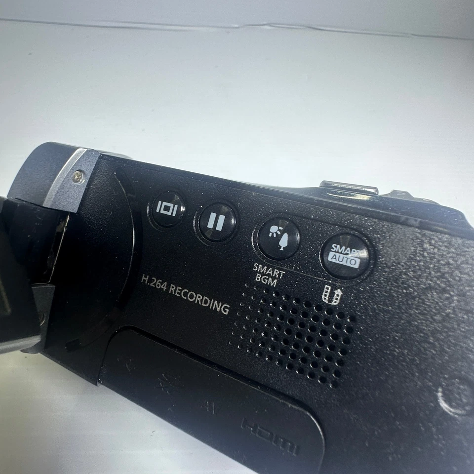 NOT TESTED - Samsung HMX-F90 Camcorder with 52x Optical Zoom HD Video - Image 4 of 4