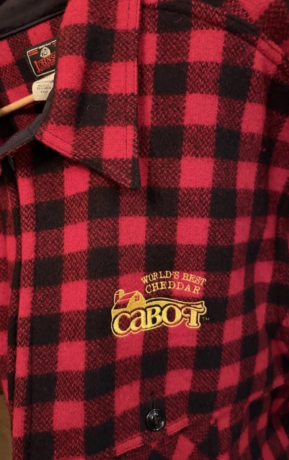 Johnson Woolen Mills 450L Double Cape Jac Shirt 3XL Tall Cabot Cheese Red/black - product detail image 3
