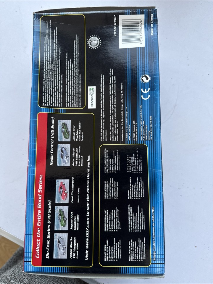Ertl 1/18 Scale Diecast - 33850 007 James Bond Jaguar XKR Roadster DAD