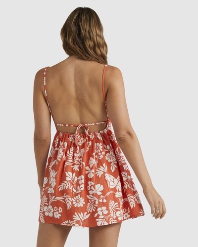 NUEVO CON ETIQUETAS BILLABONG NUEVO TEMPORADA MINI VESTIDO DESCALZO (MEDIANO/10) PRECIO DE VENTA SUGERIDO POR EL FABRICANTE $99.99 - Imagen 3 de 5