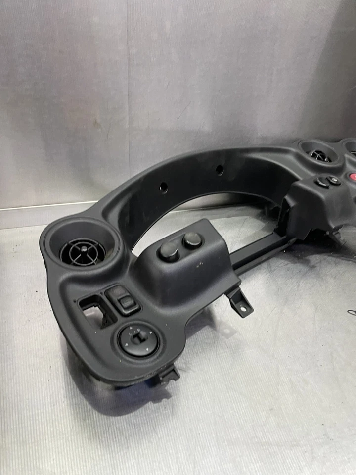 94 95 Mazda Mx-3 Mx3 Speedo Velocímetro Cluster Surround Tablero Borde Cubierta Panel Foto 2 de 4