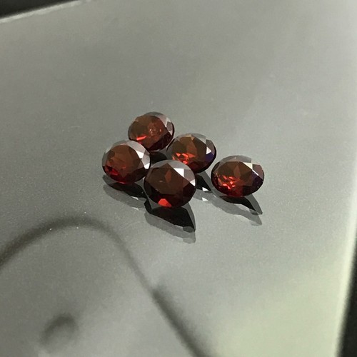 GARNET 5pcs Set 6.43ct Amaranth Red Oval Natural VS Clarity Untreated Madagascar - Foto 6 di 12