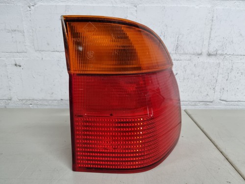 BMW 5er E39 Touring Rücklicht Heckleuchte rechts HR 8361672